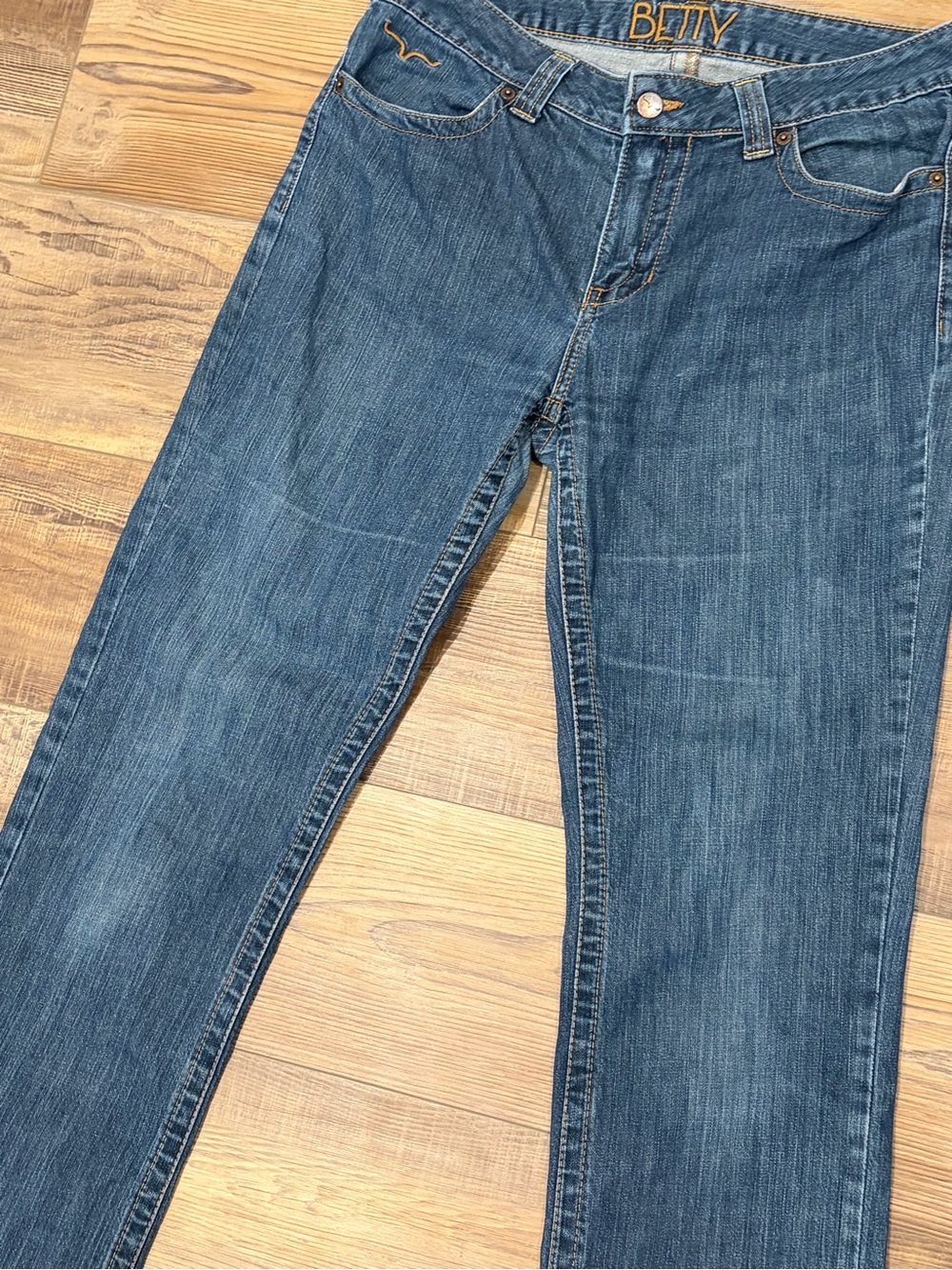 Kimes Ranch Betty Women's Straight-Leg Jeans in Indigo Blue size 10/34 and 33L - Picture 6 of 12